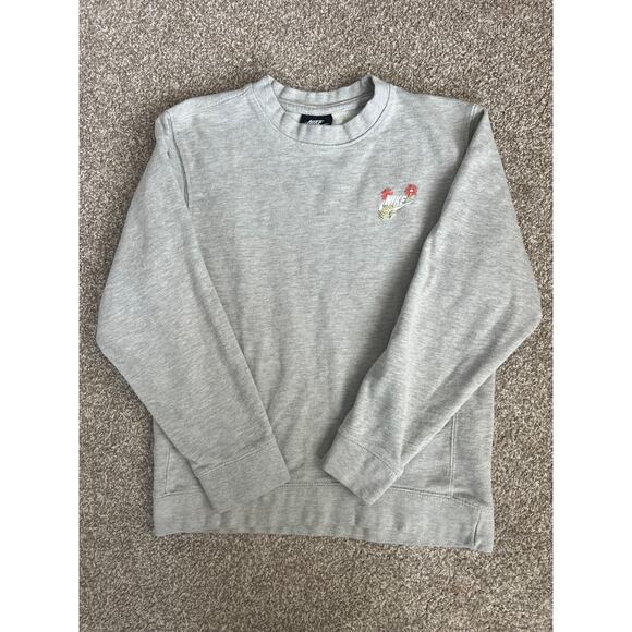 Nike Sweaters - Nike Floral Embroidered Swoosh Crewneck Sweatshirt Gray Wildflower Pullover‎ L